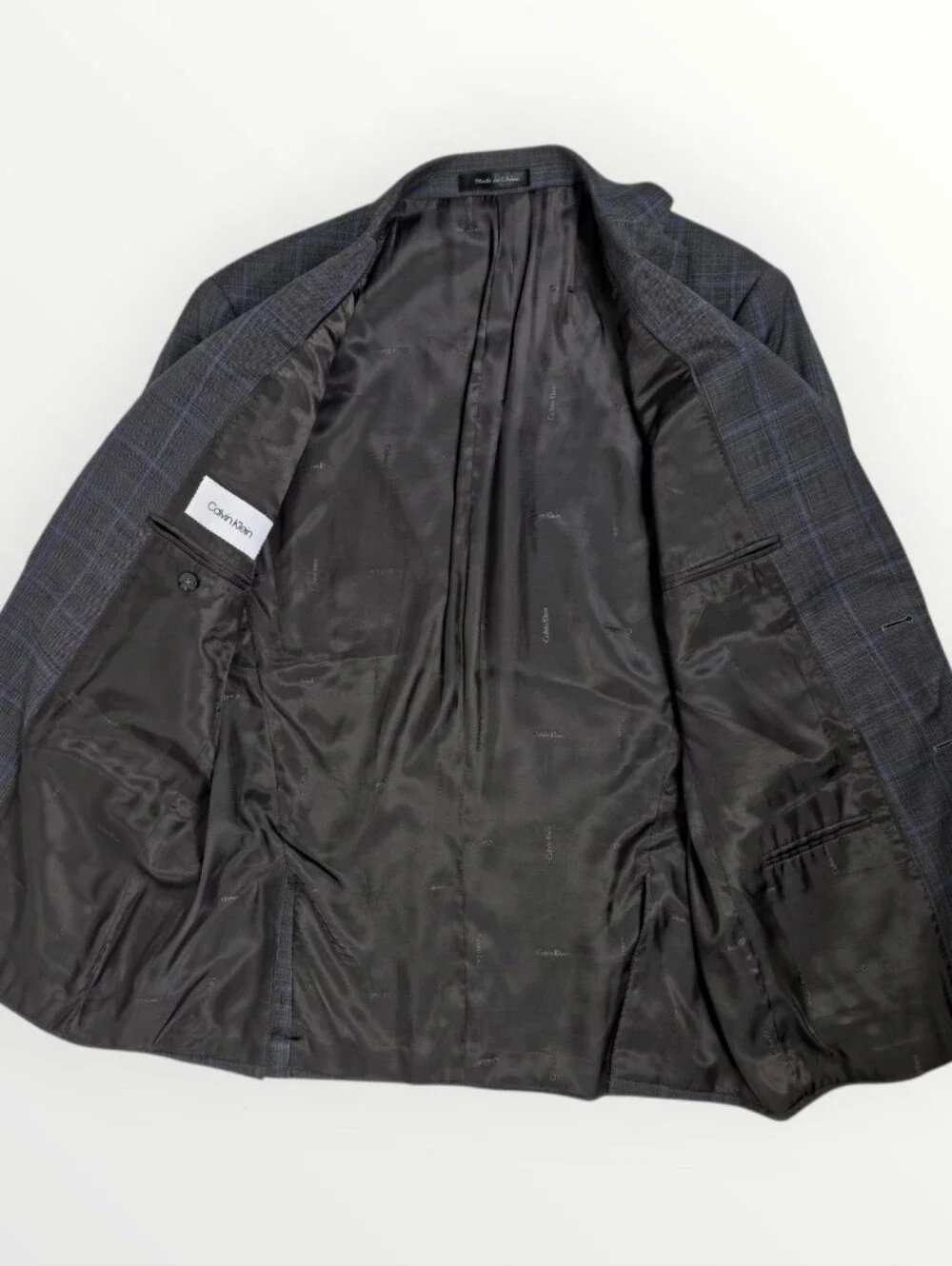 Calvin Klein excellent minimal